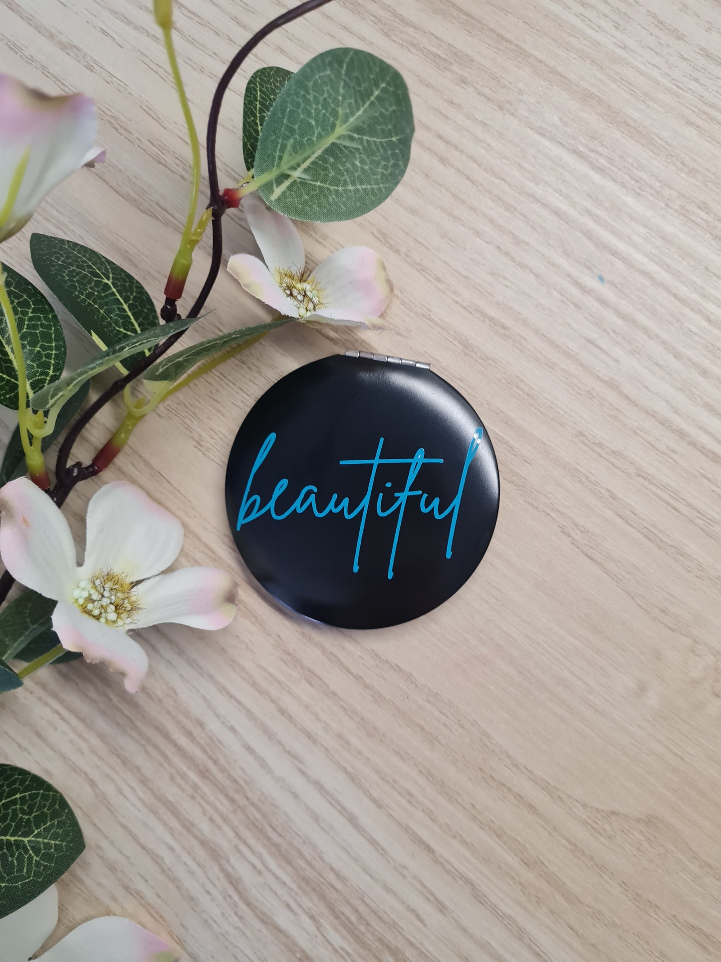 Compact Mirror