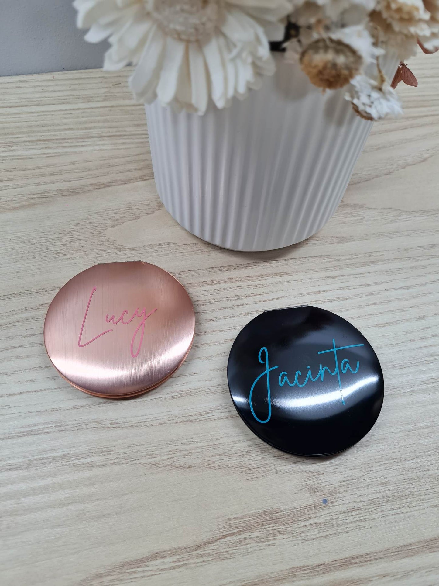 Compact Mirror