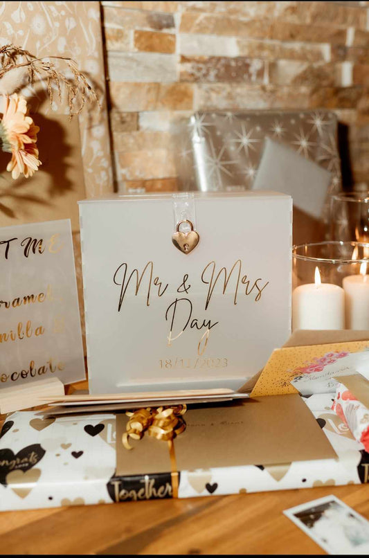 Wishing Well Mr and Mrs