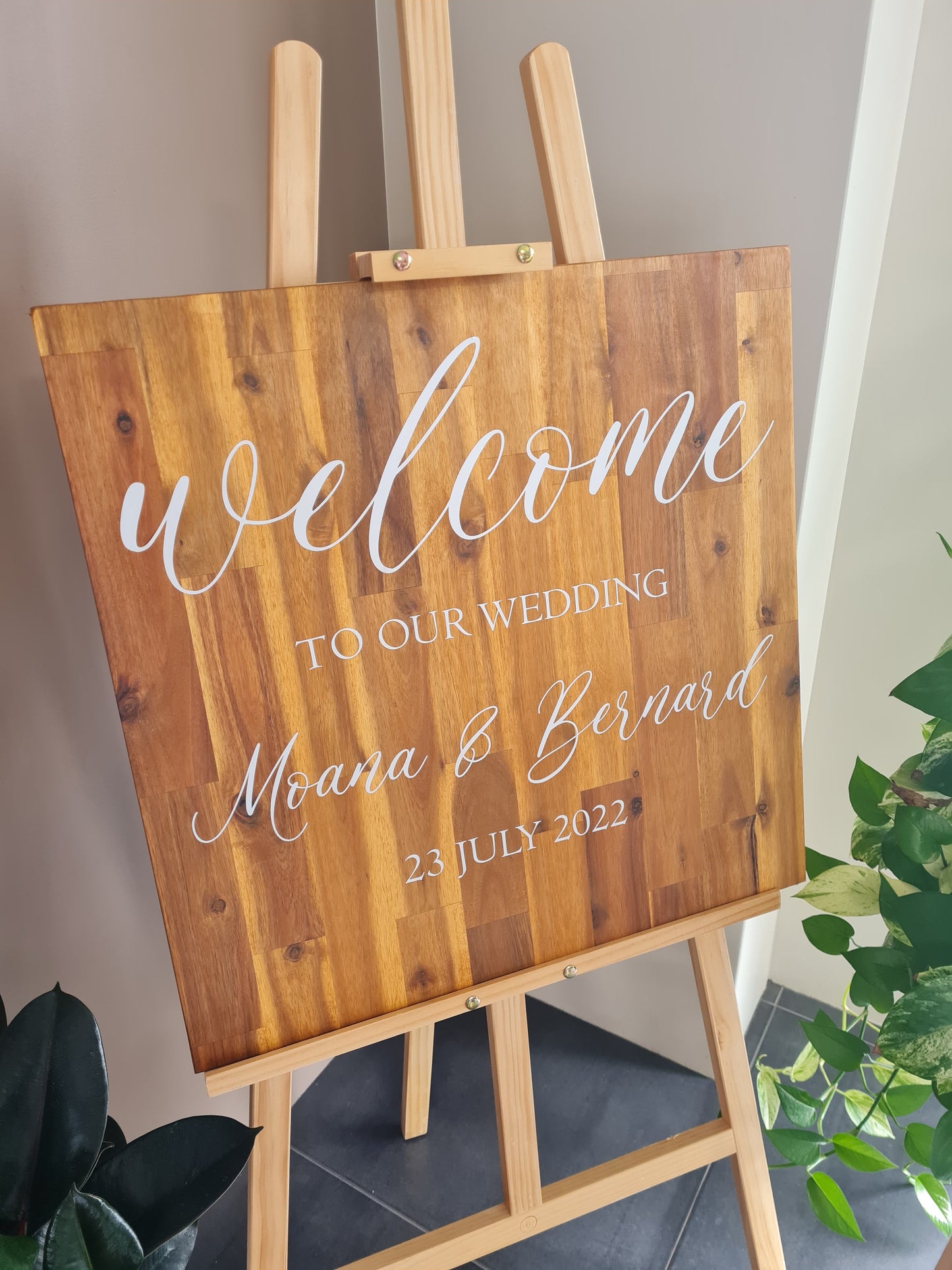 Wooden Welcome Sign